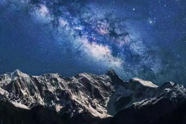 星空的绝美之地@李定谋——康德是最令人感动和敬畏的时刻""仰望星空