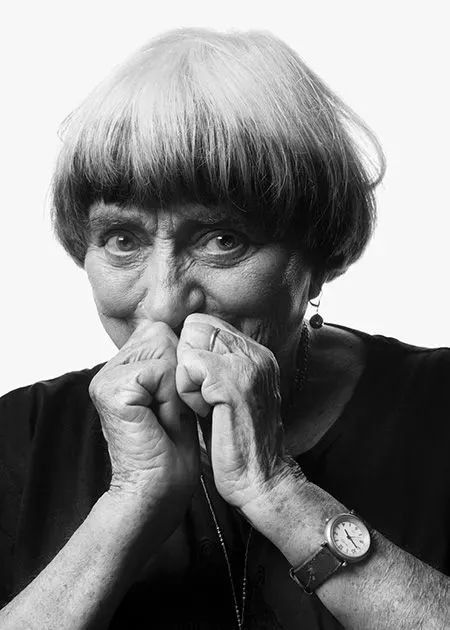 88岁与35岁帅哥旅行,89岁获奥斯卡,90岁拍电影,她的一生优雅如少女!