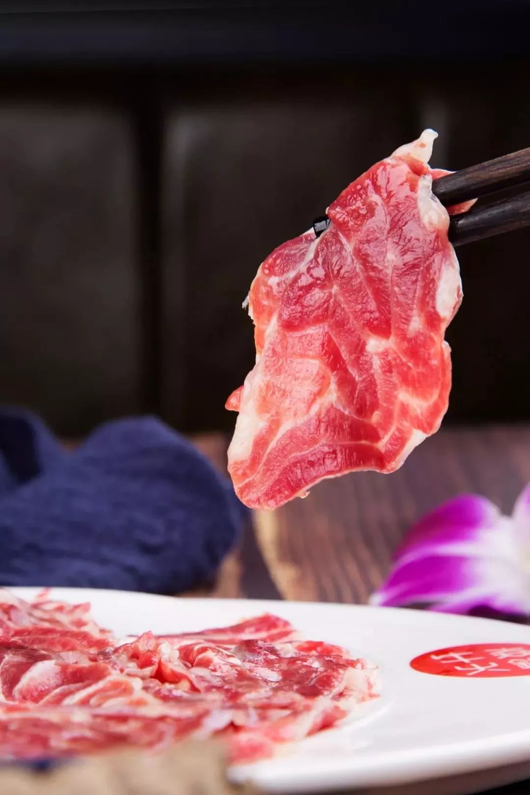 907玩乐规划局 --- 火锅青年节,907带你去牛焱火锅吃下"一整头牛"