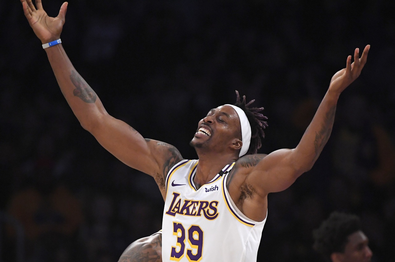 今日图集:nba赛场时刻 阿德巴约暴扣 火花庆祝