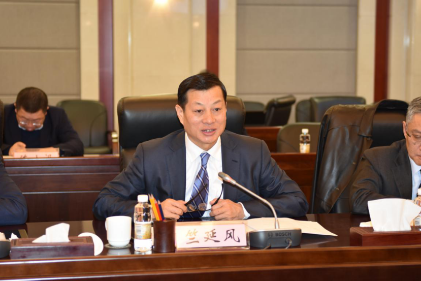 安铁成履新中汽中心后与东风签约，实现协同发展