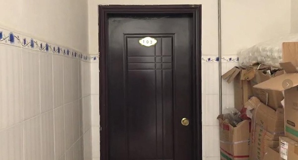 邱梓桃死亡的酒店房间，酒店老板称，事发后该房门再也没有打开过。本文图均为澎湃新闻记者 王万春图