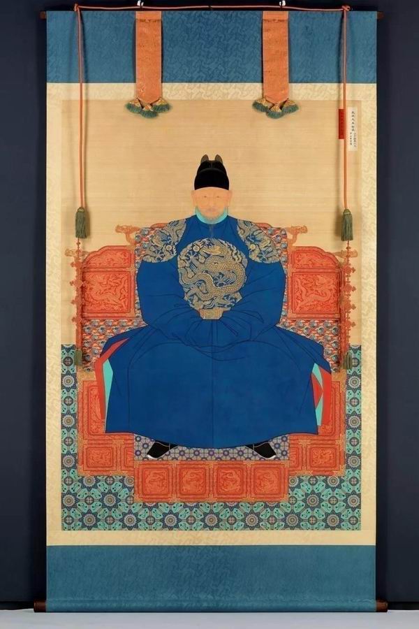 韩鲜太祖李成桂肖像画这本红色封面的仪轨制于1872年,是朝鲜太祖李成