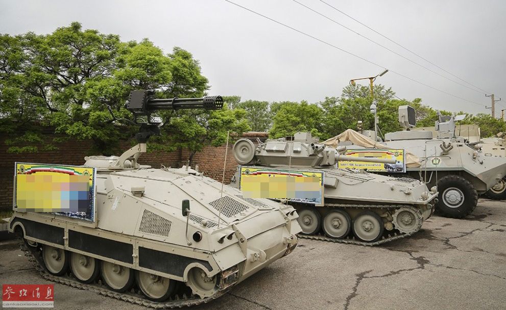 建军节上展出的轻型坦克及轻型战车,近处这辆还加装有加特林转管机枪。