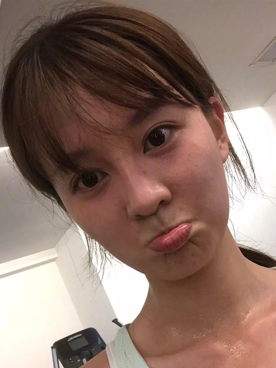 懂小姐 | 郑爽素颜上热搜,女明星的素颜究竟差别在哪?