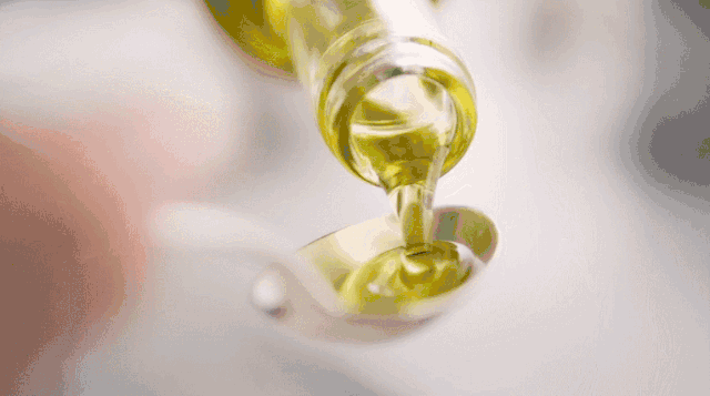这个油壶自动出油 丝滑顺畅 不滴漏 不挂油 含视频 手机新浪网 这个油壶自动出油 丝滑顺畅 不滴漏 不挂油 含视频 手机新浪网