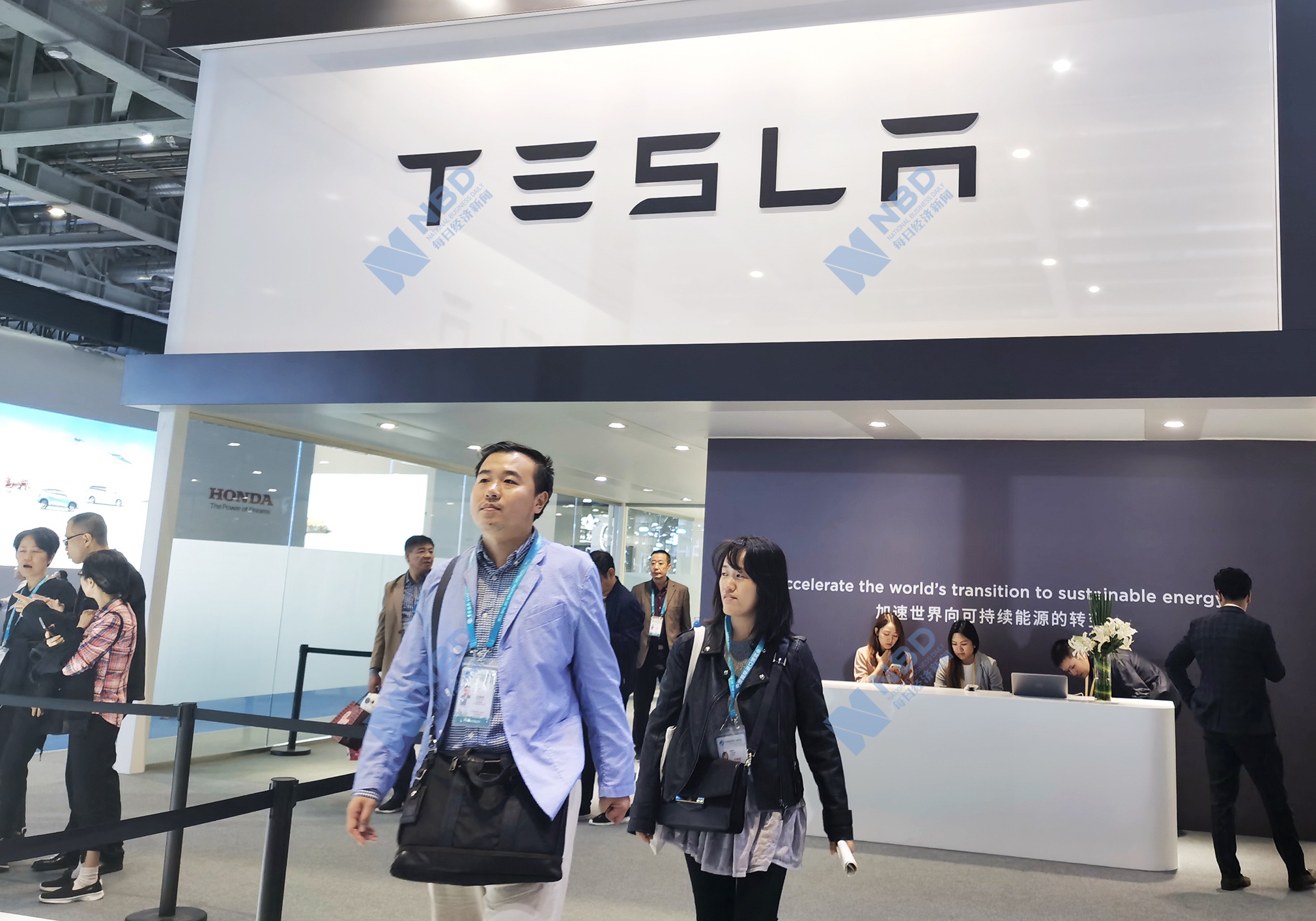 特斯拉的中国生存之道：日销千辆国产Model 3，Model Y磨刀霍霍