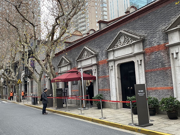 "一大会址"日记|他是今天第一位参观者,自称老党员来补课