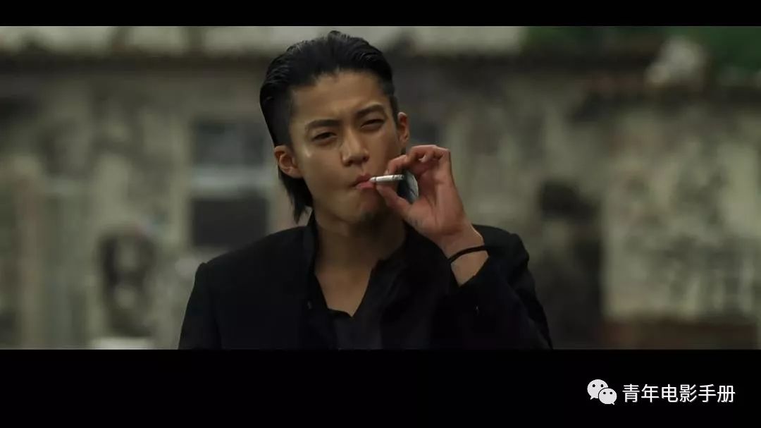 巩俐姜文艾丽娅陶虹周杰伦都是摩羯座的巨星