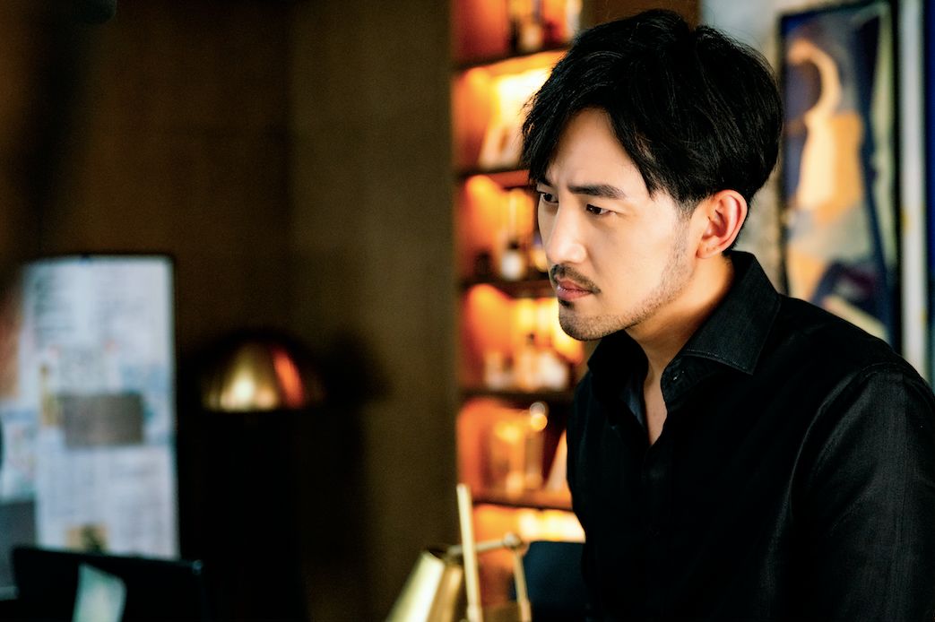 《梦在海这边》里李十一的人生起起落落落,三十而立的毛毅正渐渐发光