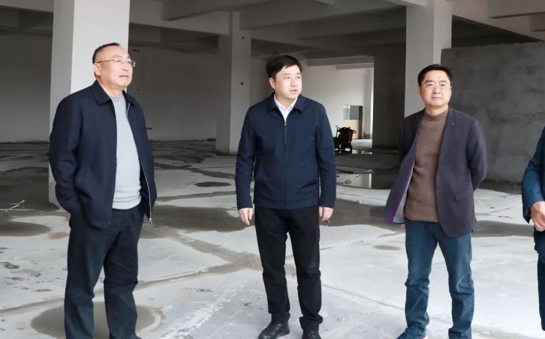 广信区委副书记王旻调研部分重点项目建设情况