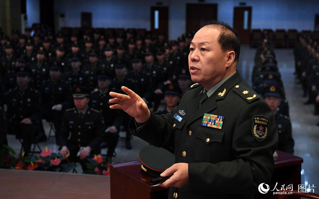 人民解放军总医院第一医学中心消化内科主任令狐恩强教授带领刘迎娣