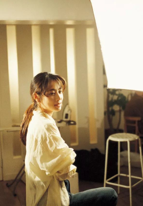 她凭一张素颜成为史上颜值最高的亚洲女乐手一生只在公众前亮相过7次