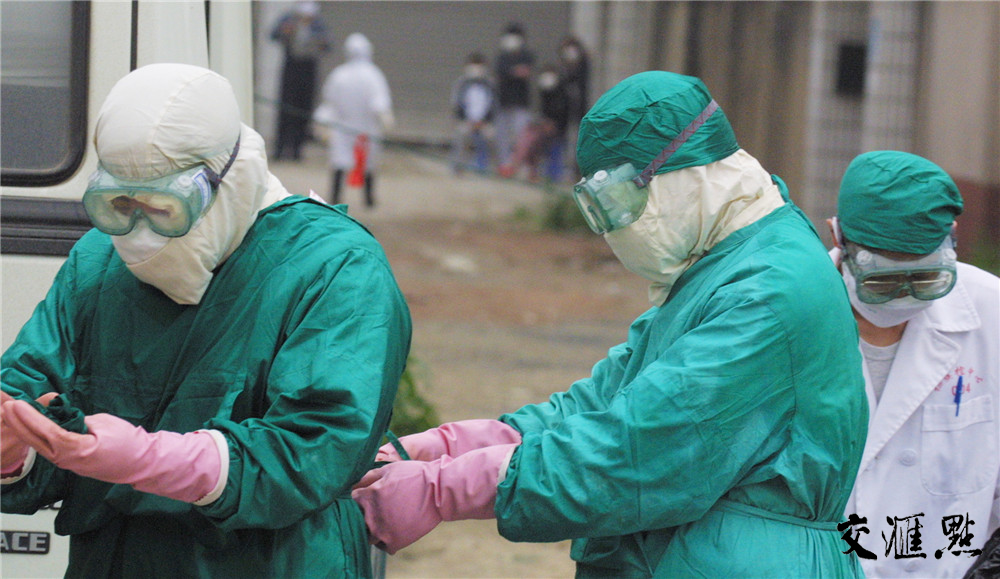 战疫长镜头⑨当年我们这样战斗到胜利江苏2003抗击非典影像回望