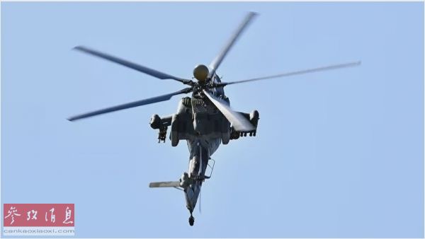 资料图片：俄军米-28NM“超级暗夜猎手”武装直升机。（俄新社）