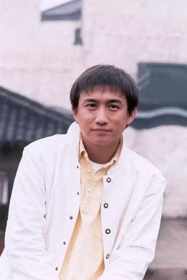 黄磊的老照片都看过了我给你看点你没见过的