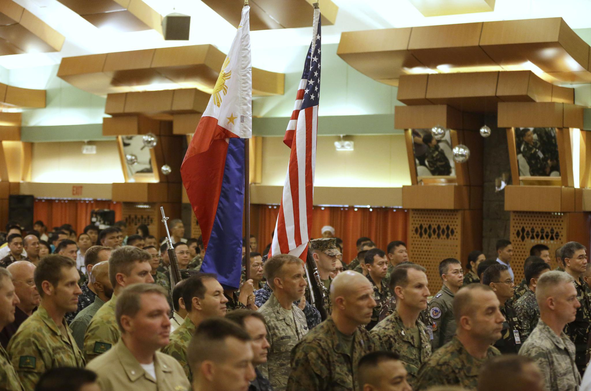 国际观察|菲律宾要废掉这一军事同盟支柱,菲美关系遭重挫|访问部队