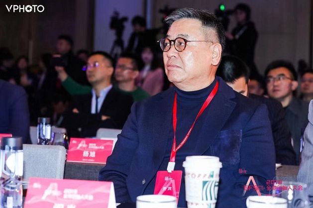 阎焱:投资不是雪中送炭,企业最重要的是靠自救