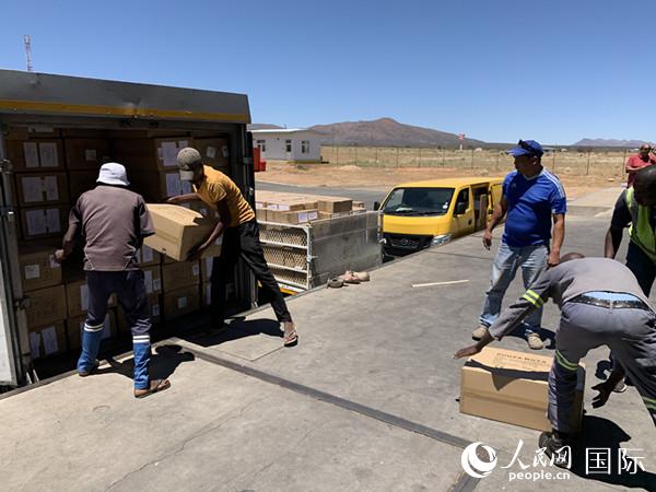 人民网北京2月12日电(记者 暨佩娟)新冠肺炎疫情牵动着纳米比亚华侨