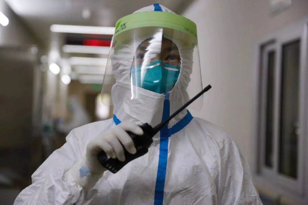 把这首歌送给每一位抗疫战士和正在等待希望的我们