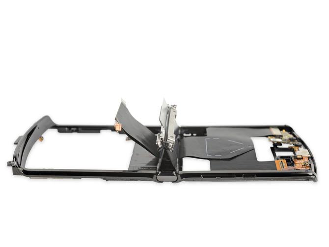 ifixit拆解摩托罗拉razr迄今最复杂的手机