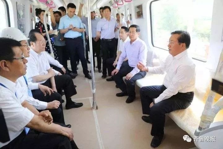 2018年5月31日,王忠林到轨道交通范村车辆基地察看基地建设情况。(资料片)