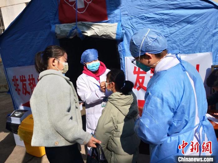 湖南政协人奋力战"疫" 同筑防控铁臂铜墙