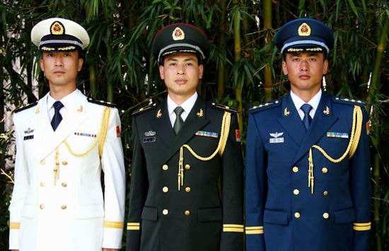 士官婚礼可以穿军官礼服吗07式美观大方备受称赞