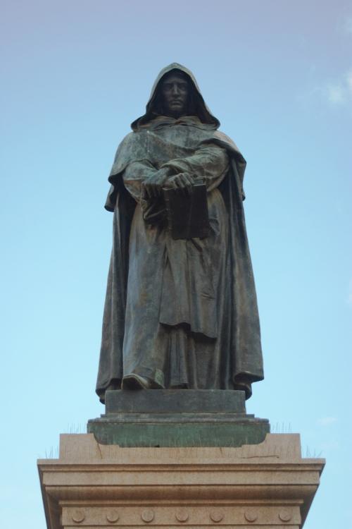 1600年2月17日意大利思想家布鲁诺因捍卫真理被处火刑就义