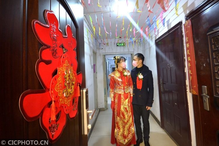 河北邯郸:战疫中的美丽婚礼