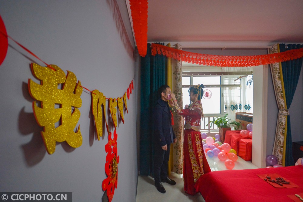 河北邯郸:战疫中的美丽婚礼