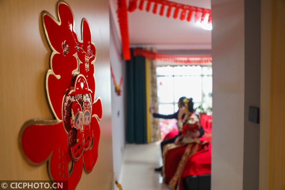 河北邯郸:战疫中的美丽婚礼|新冠肺炎_新浪新闻