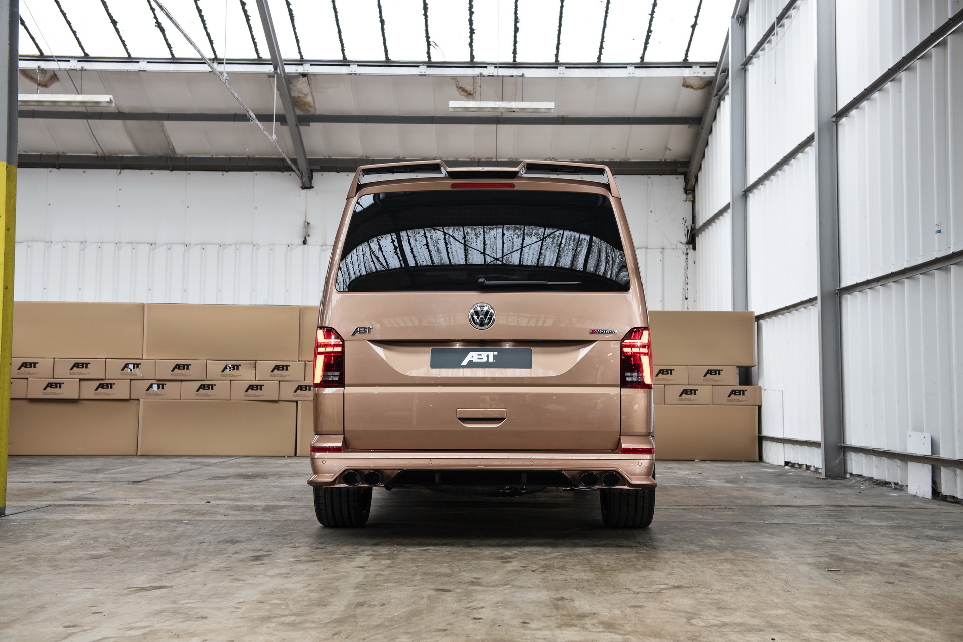 脱下西装回归自我 abt改装大众迈特威