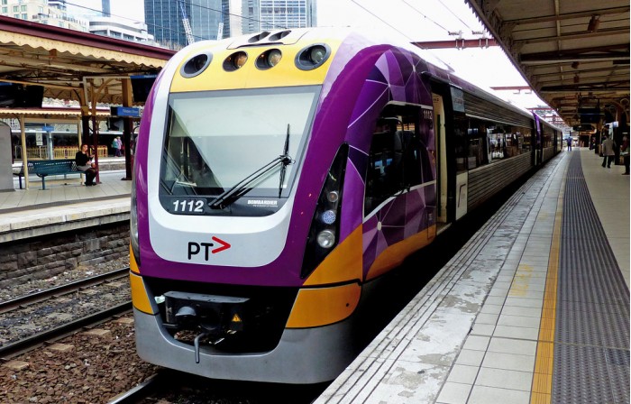 庞巴迪同意以82亿美元将铁路部门出售给阿尔斯通