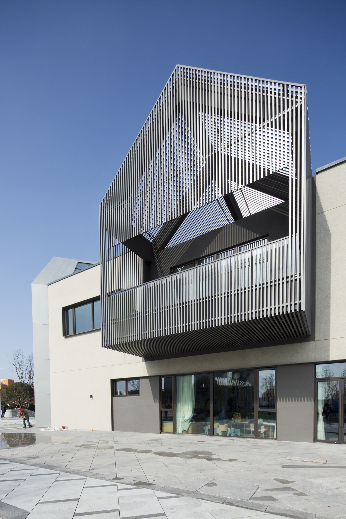 儿童画符号的抽象表达:台州旭辉府 / 天华建筑设计2a所