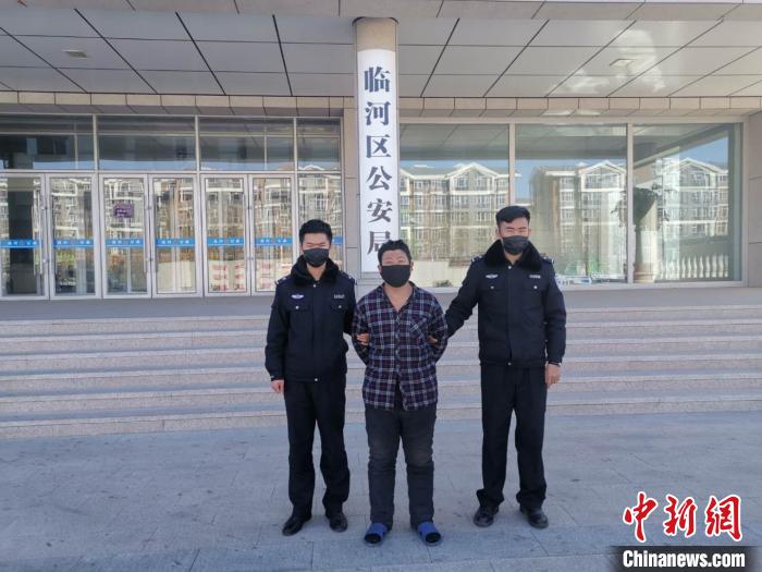 图为作恶嫌疑人曾某被抓获。 警方供图