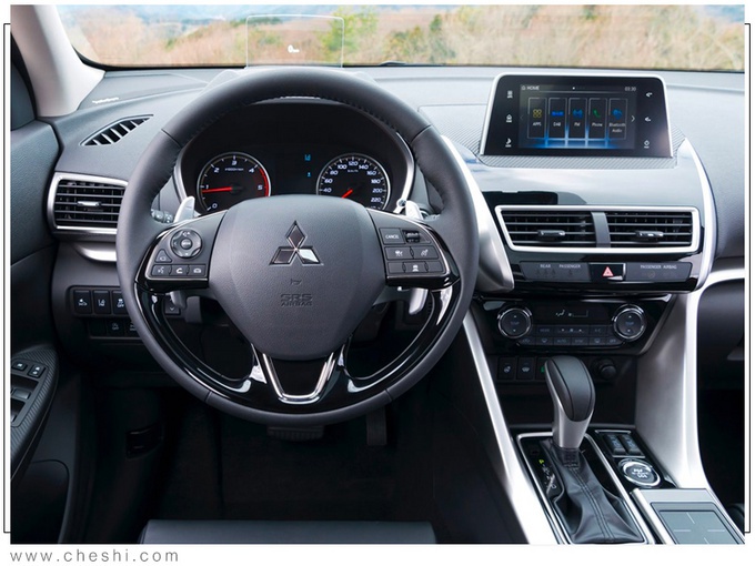 三菱全新SUV曝光！增两款全新引擎，跨界外观设计，尾灯酷似CR-V