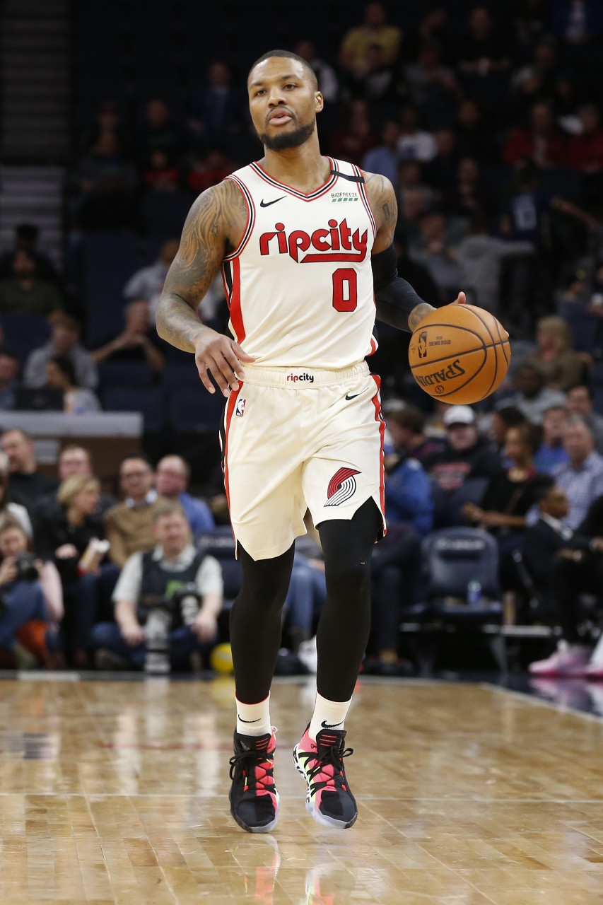 斯奈德谈利拉德他可以做到任何想做的事这种球员并不常见