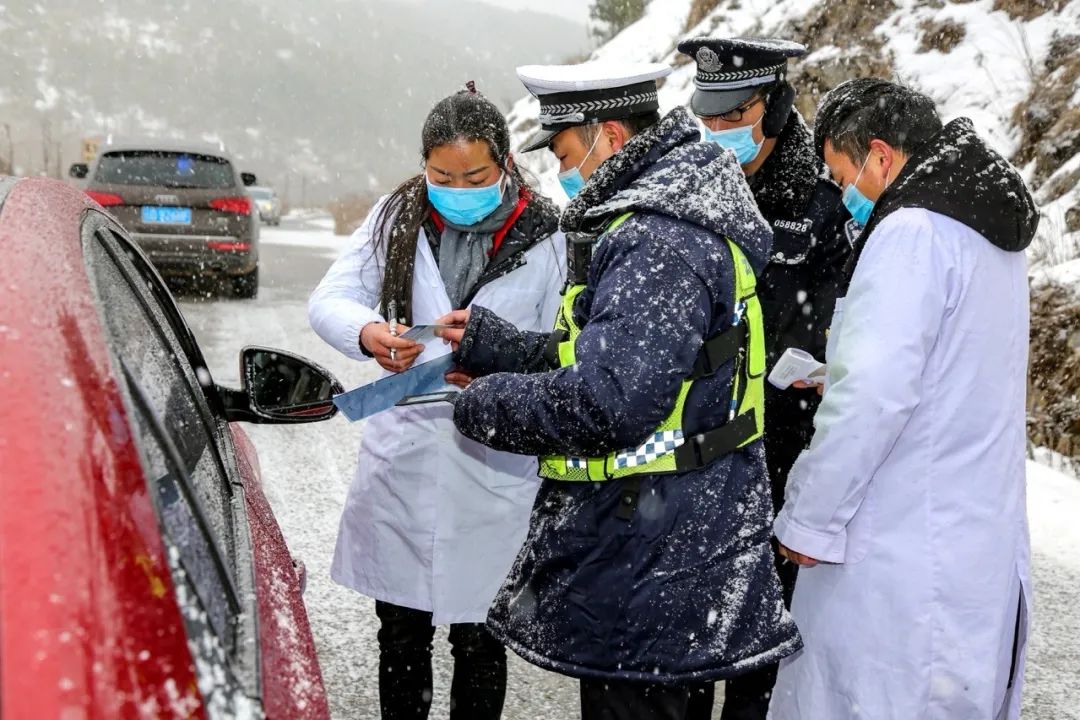 风雪中 8人为战"疫"坚守600多个小时|疫情|新冠肺炎_新浪新闻