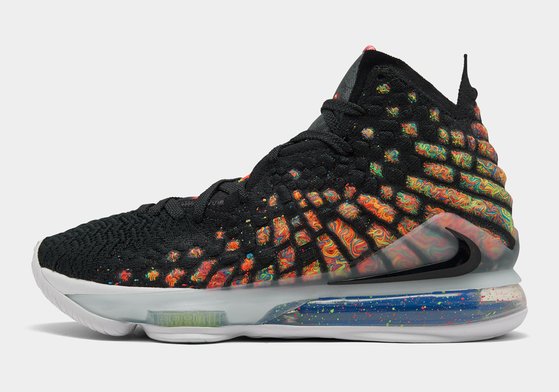 炫彩鞋面   特殊刺绣!全新配色 lebron 17 明日发售!