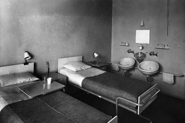 除了雷神山小汤山世界上还有哪些为传染病治疗而造的建筑