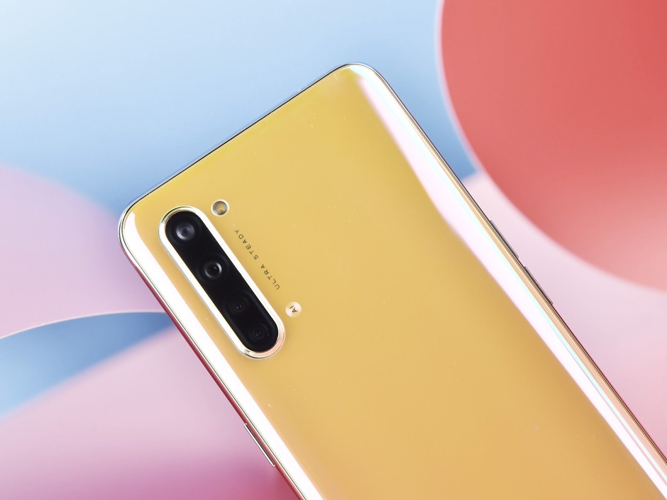 时尚潮流的5g新选择opporeno3元气版图赏