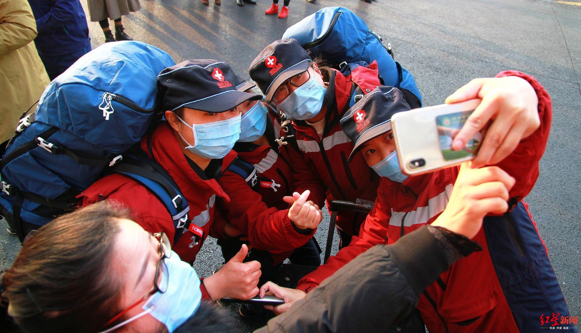 四川绵阳第四批支援湖北医疗队出征 首次派出心理医疗小组