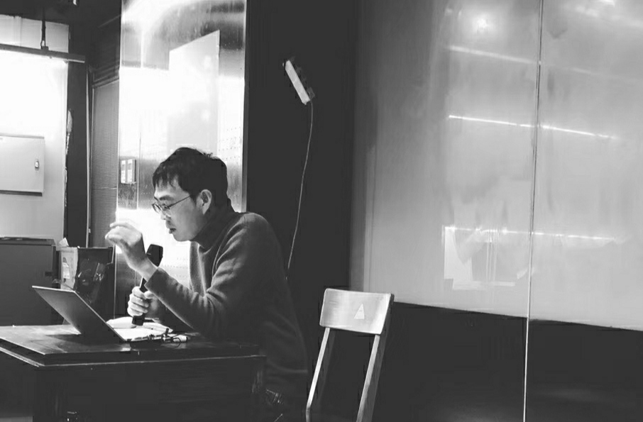 疫期读书⑱丨王炜:心灵结构的转变与写作者的责任_手机新浪网