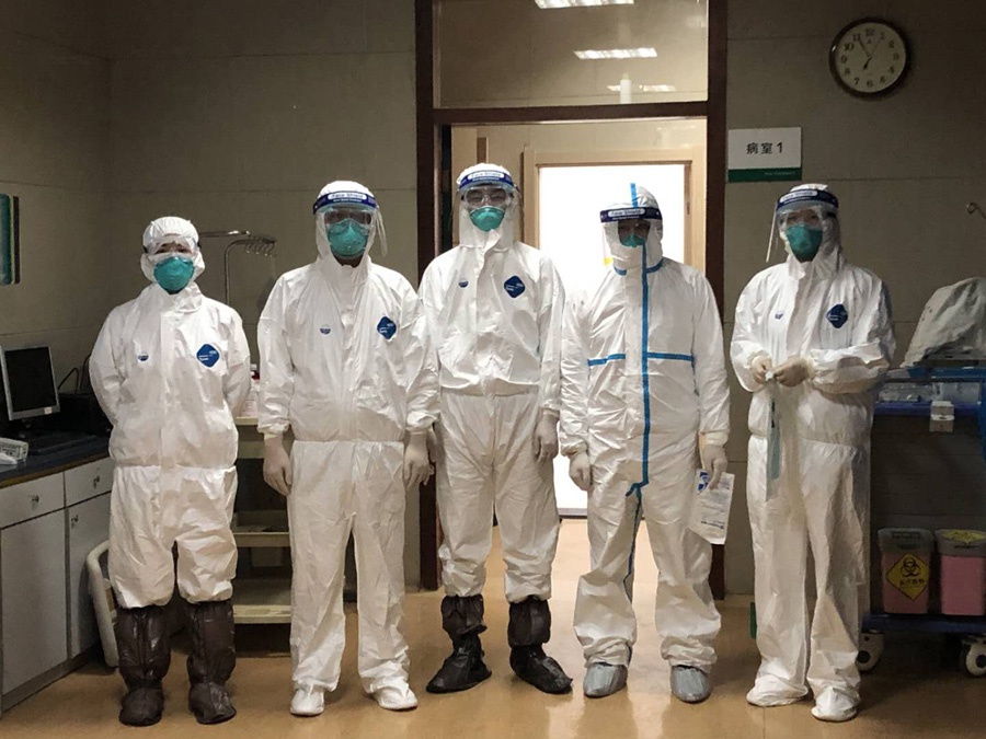 战疫者|医生新冠肺炎愈后返岗:过家门不能入,但我必须顶上|疫情|医护