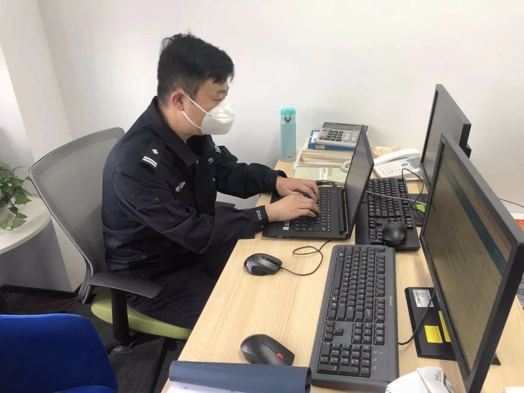 感动深圳100个凡人"疫"事⑨:"疫情不退,警察不退"