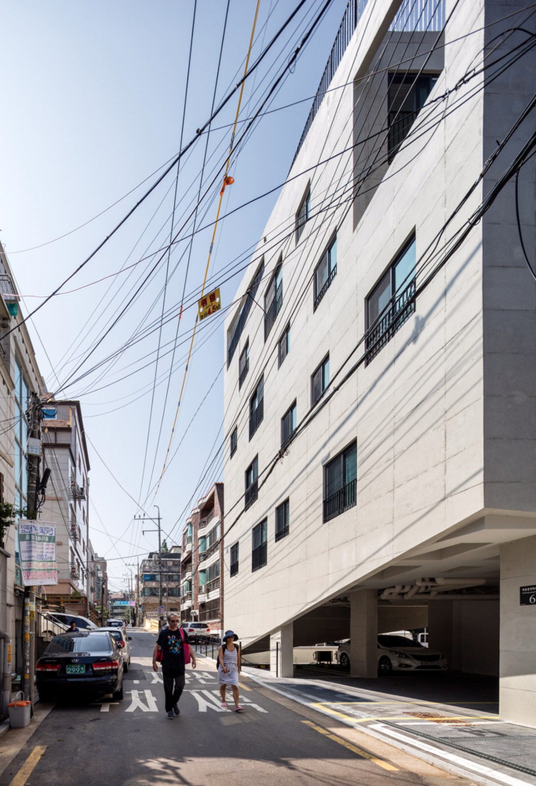 虚与实的统一韩国混凝土架空公寓atelierjun