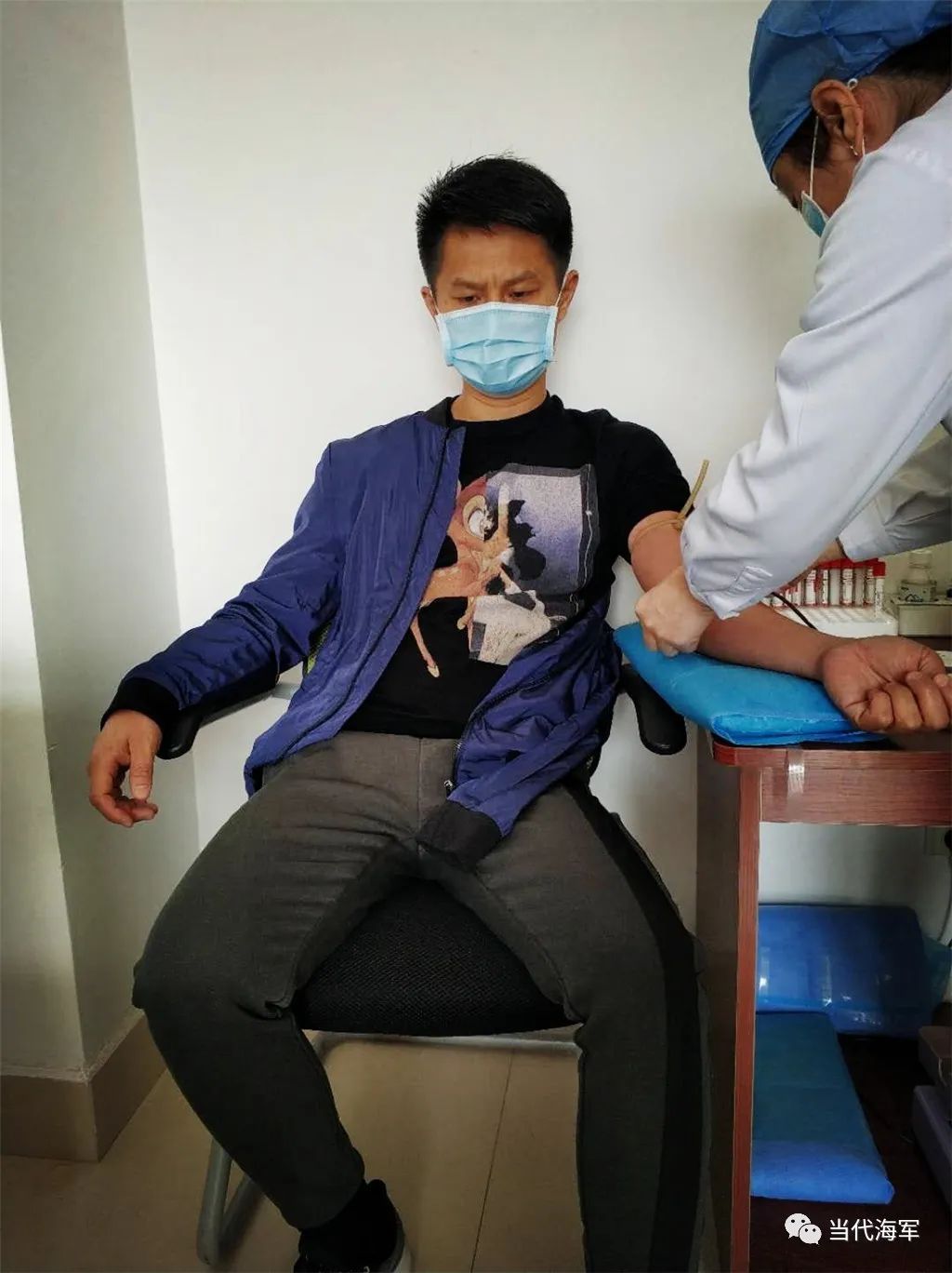 女朋友去武汉支援前,他做了这样的决定