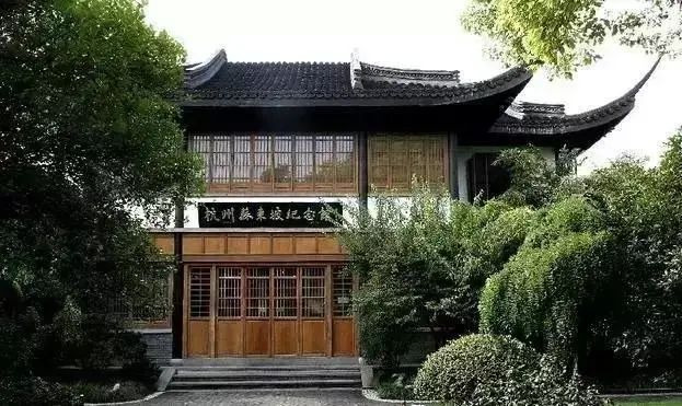 杭州西湖苏东坡纪念馆同时,江南文化教育的繁荣也使得江南地区名医辈