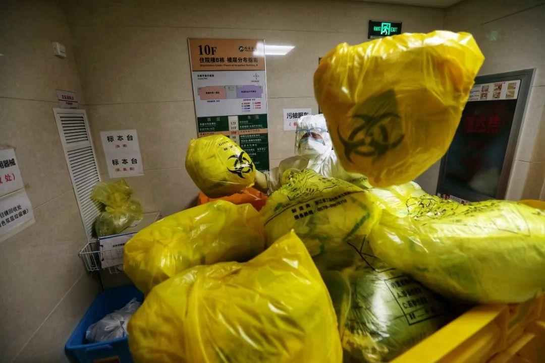 图集丨武汉医院医疗废物处理的背后|医疗废物|废弃物|新冠肺炎_新浪网